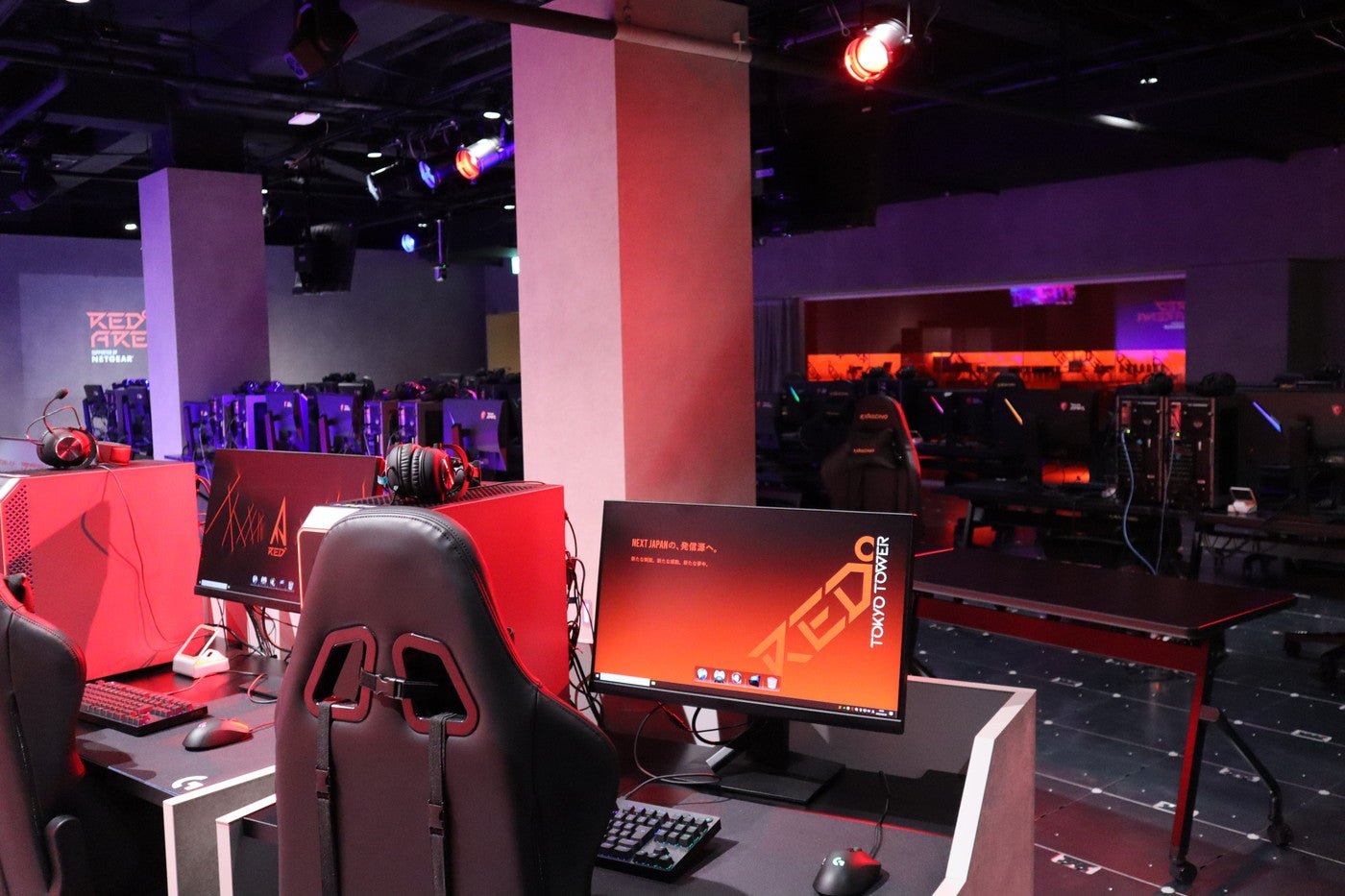 日本最大級eスポーツパーク「レッド トーキョータワー」最新ゲームにポーカー、謎解きまで充実