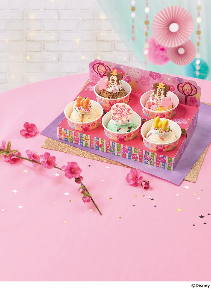 ミッキー&ミニー ひなだんかざり(C)Disney