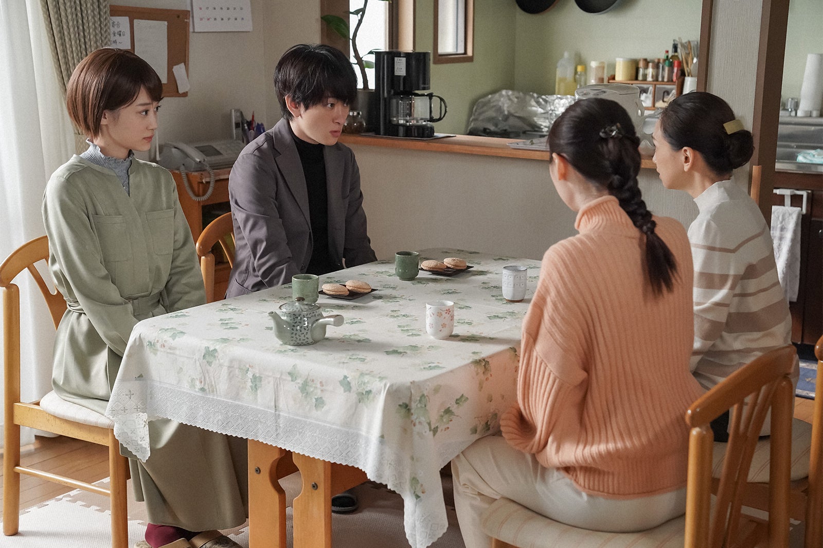 □値下げ□福原遥 赤楚衛二 山下美月 舞いあがれ! ブルーレイBOX1 舞いあがれ！」福原遥×赤楚衛二×山下美月「今後も幼なじみ3人の