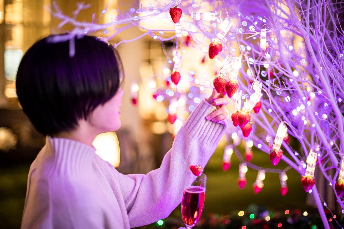 魅惑のストロベリーナイト／画像提供：ベストブライダル