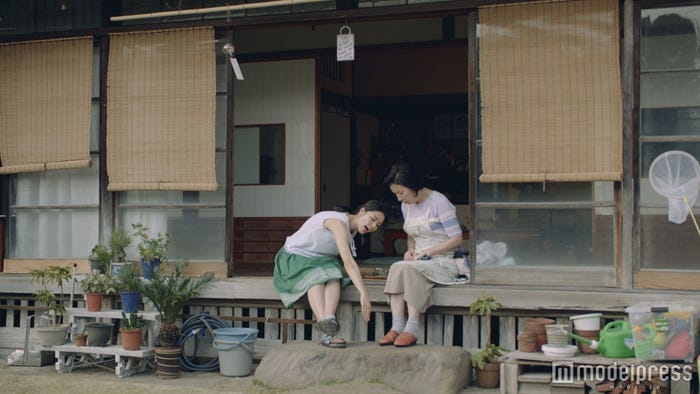 「ふんばる手」篇より