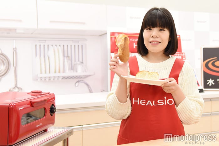 世界で一番旨い と芸人間で話題 パンシェルジュ2級 バタコやん こと吉田結衣がパン作りのコツを伝授 モデルプレス 世界で一番旨い と芸人間で話題 パンシェルジュ2級 バタコやん こと吉田結衣がパン作りのコツを伝授 モデルプレス