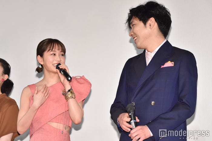 前田敦子、柄本佑 (C)モデルプレス