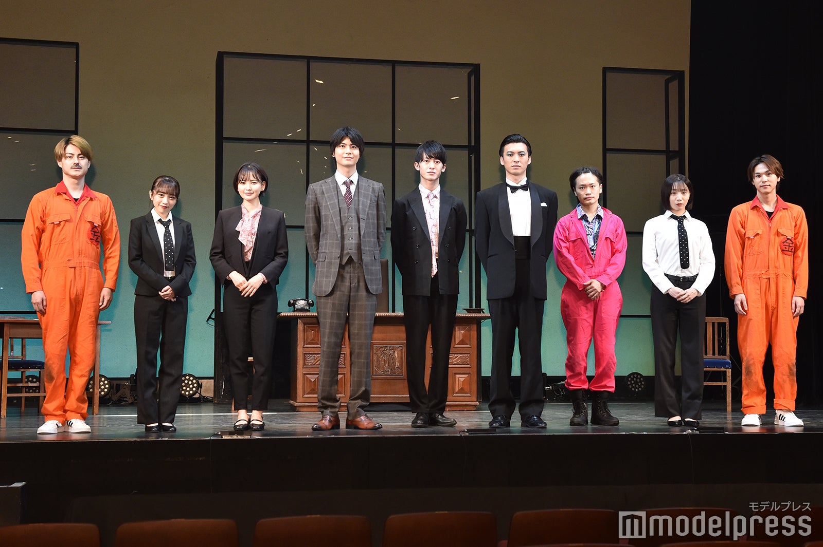 （左から）松村龍之介、向井地美音、兒玉遥、多和田任益、菊池修司、荒井敦史、鳥越裕貴、能條愛未、三浦海里 （C）モデルプレス