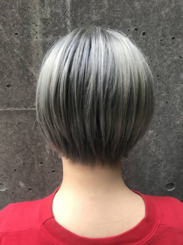 人気のヘアカラー シルバーアッシュ に挑戦したい レングス別おすすめカタログ モデルプレス