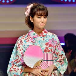 ファッションイベント「nonコレ2013」で浴衣姿を披露した桐谷美玲
