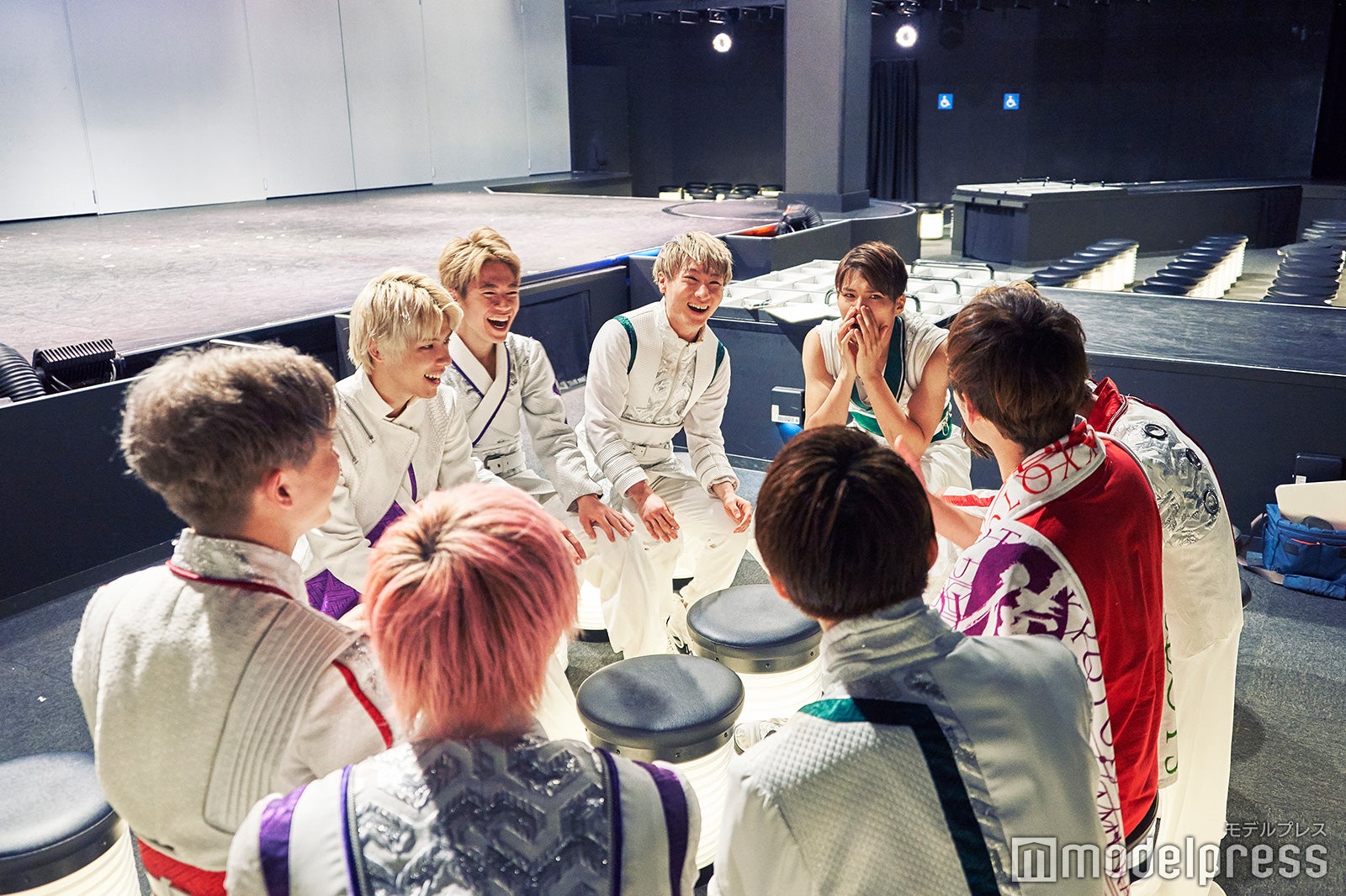 次第に意気投合し話も盛り上がる （C）モデルプレス