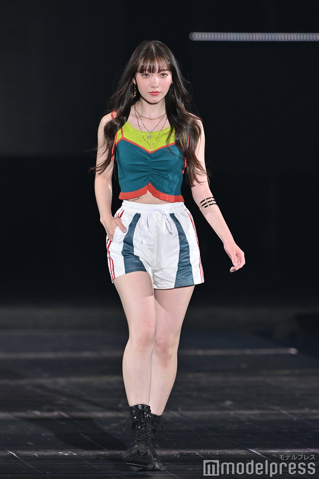 （C）モデルプレス