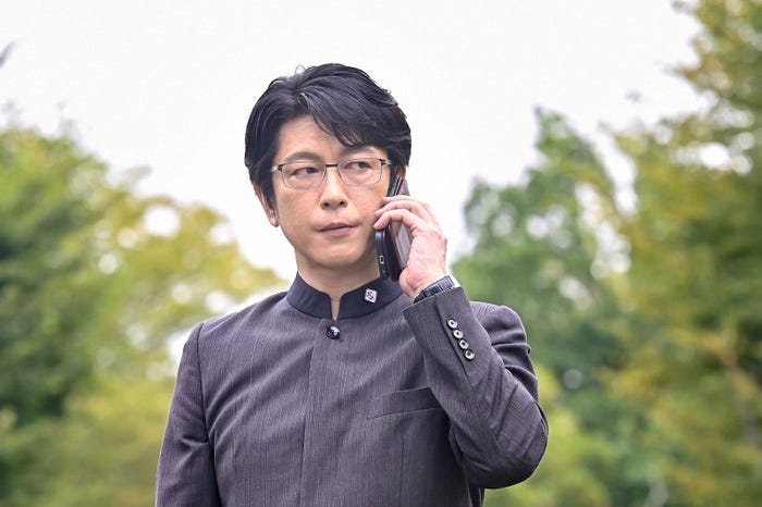 及川光博/「最愛」第1話より(C)TBS