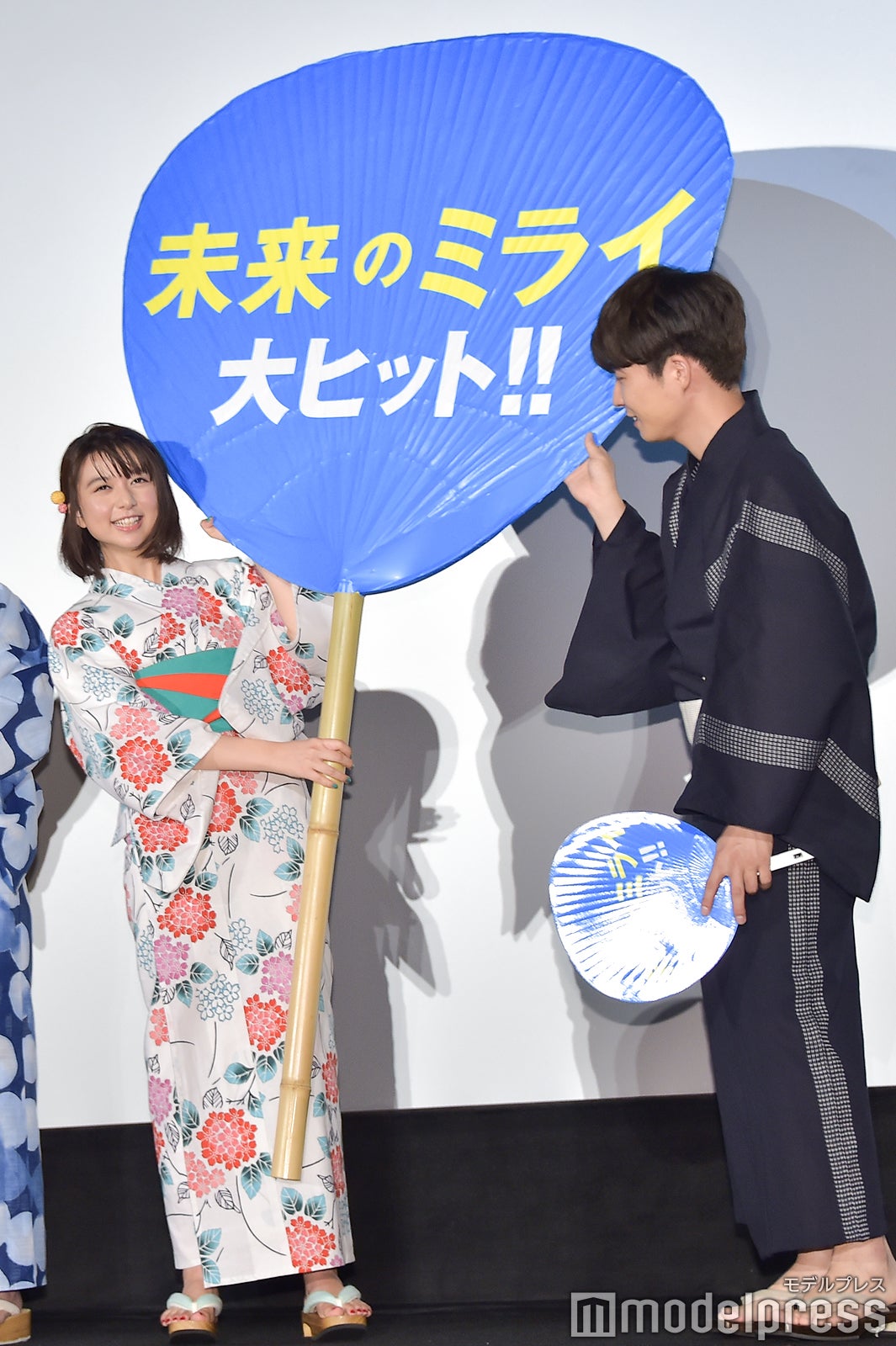 上白石萌歌、星野源 （C）モデルプレス