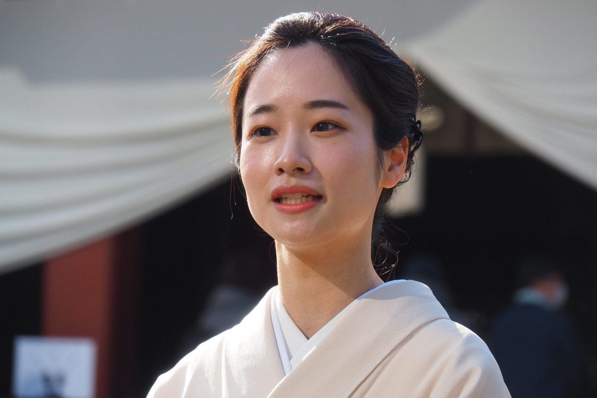 藤間爽子