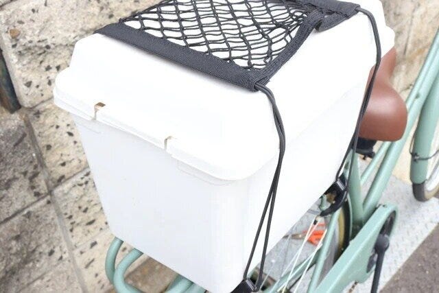 ダイソーの自転車の荷台用のツーリングネット