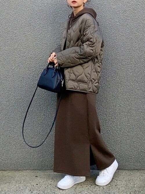 ブラウン