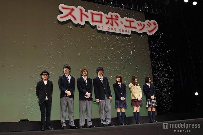 (左より)廣木隆一監督、入江甚儀、山田裕貴、福士蒼汰、有村架純、佐藤ありさ、黒島結菜
