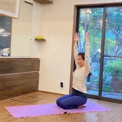 座ったままで体幹トレーニング!お腹と背中をすっきりさせよう