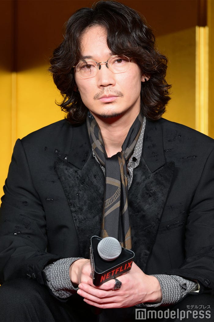 綾野剛(C)モデルプレス