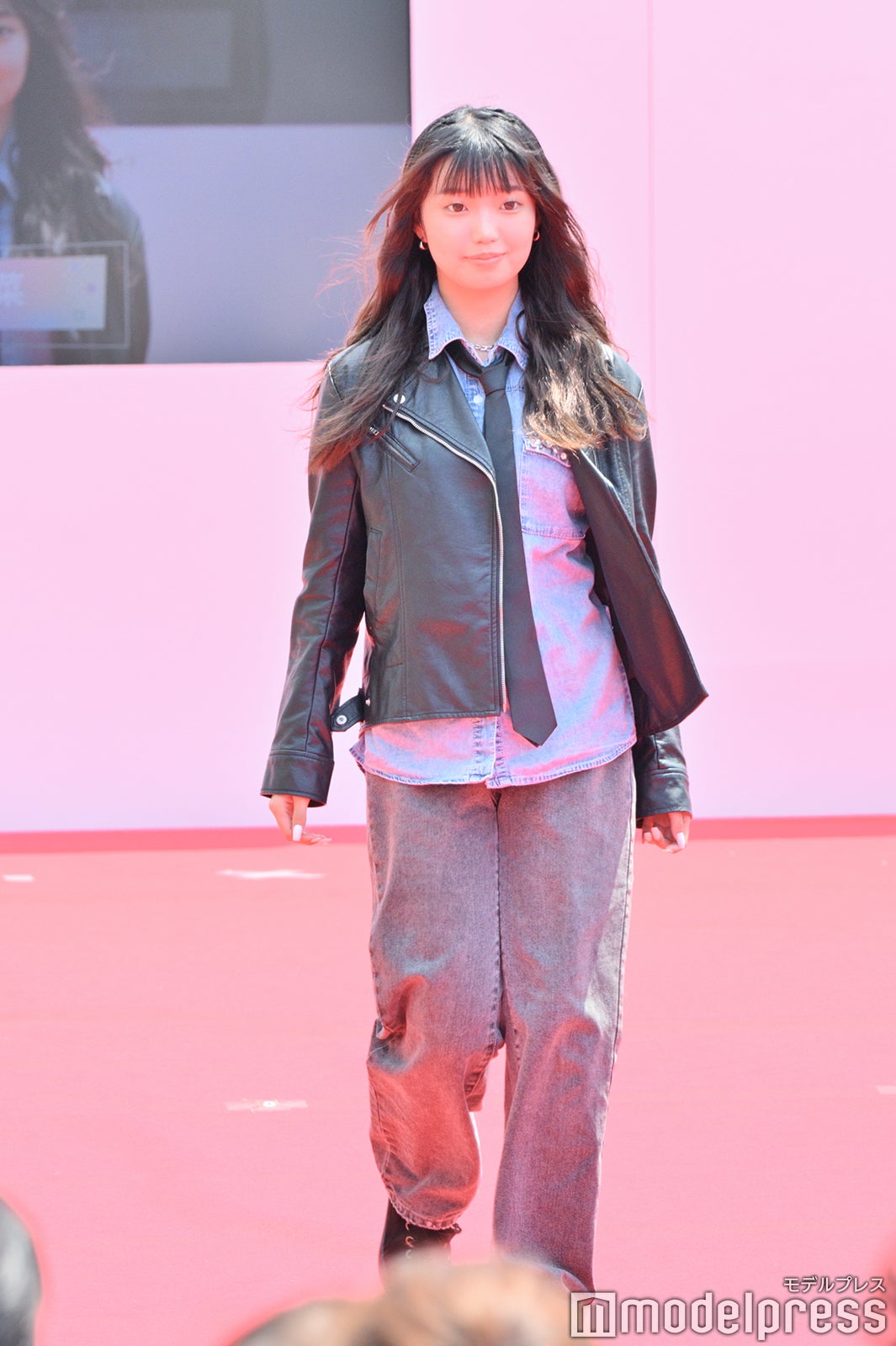 （C）モデルプレス