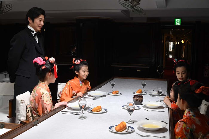 田中圭(左) (C)テレビ朝日