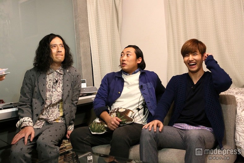 左から：又吉直樹（ピース）、秋山竜次（ロバート）、チャンミン（東方神起）／画像提供：関西テレビ