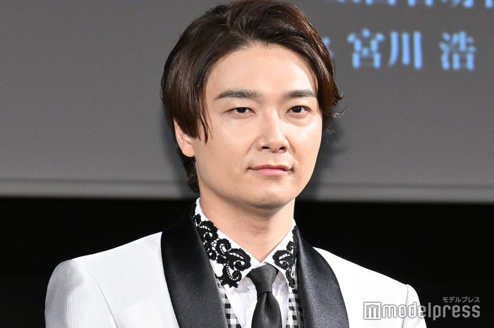 井上芳雄(C)モデルプレス