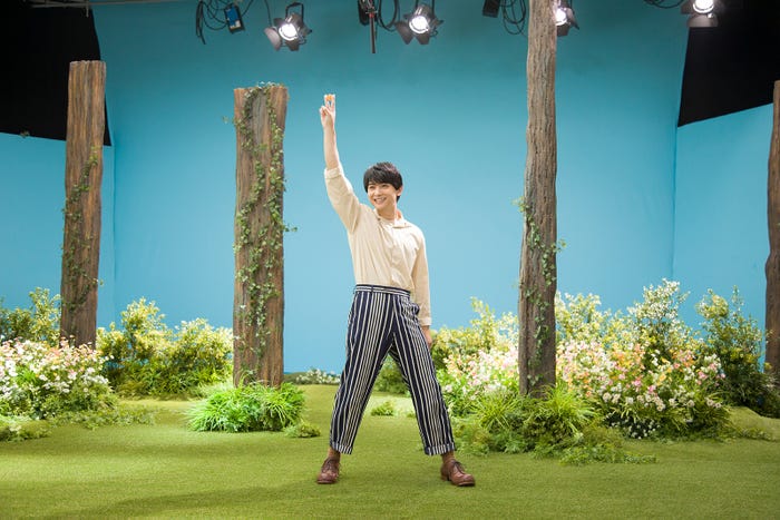 吉沢亮 新CMメイキング(提供写真)