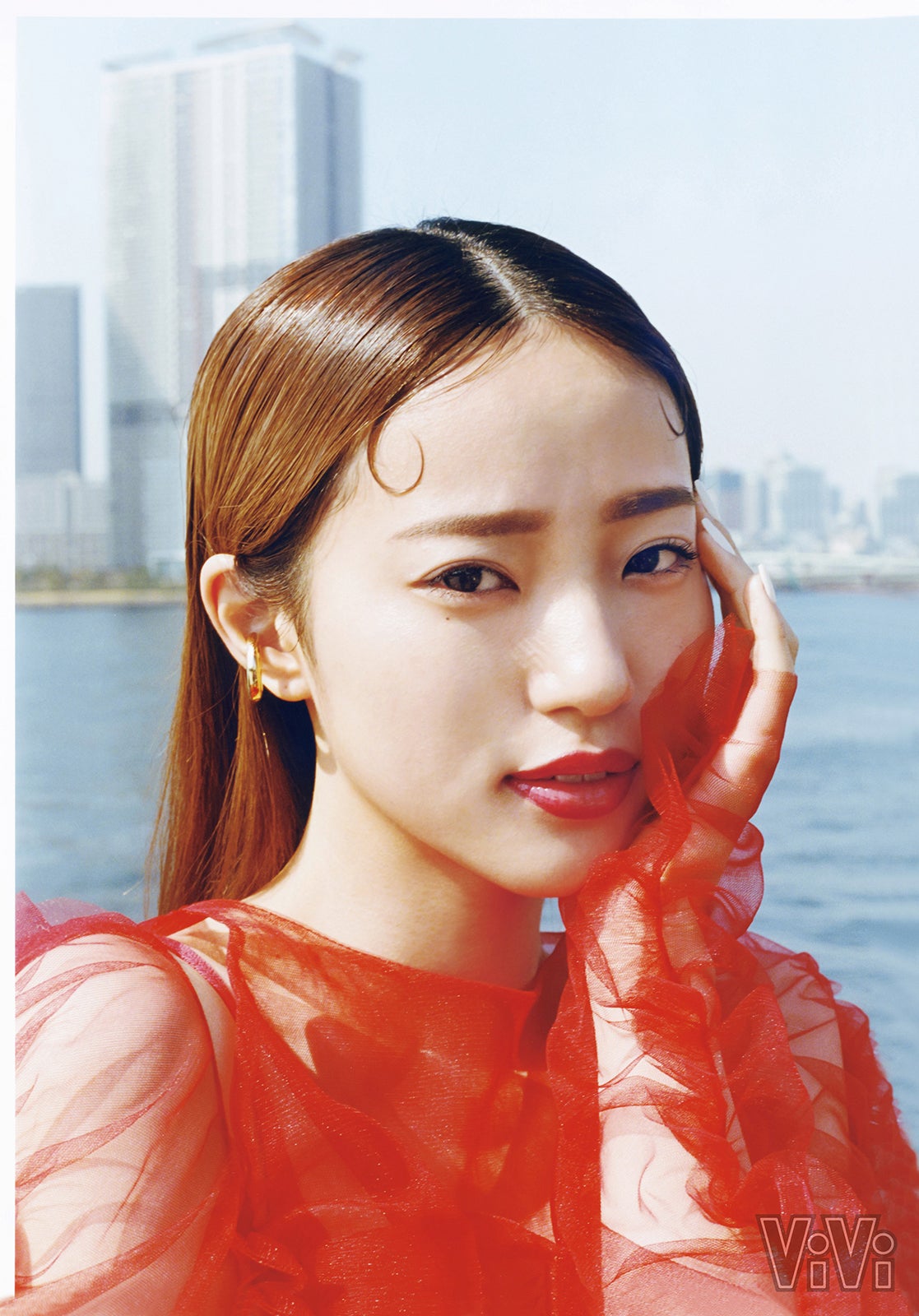 中町綾（画像提供：講談社）