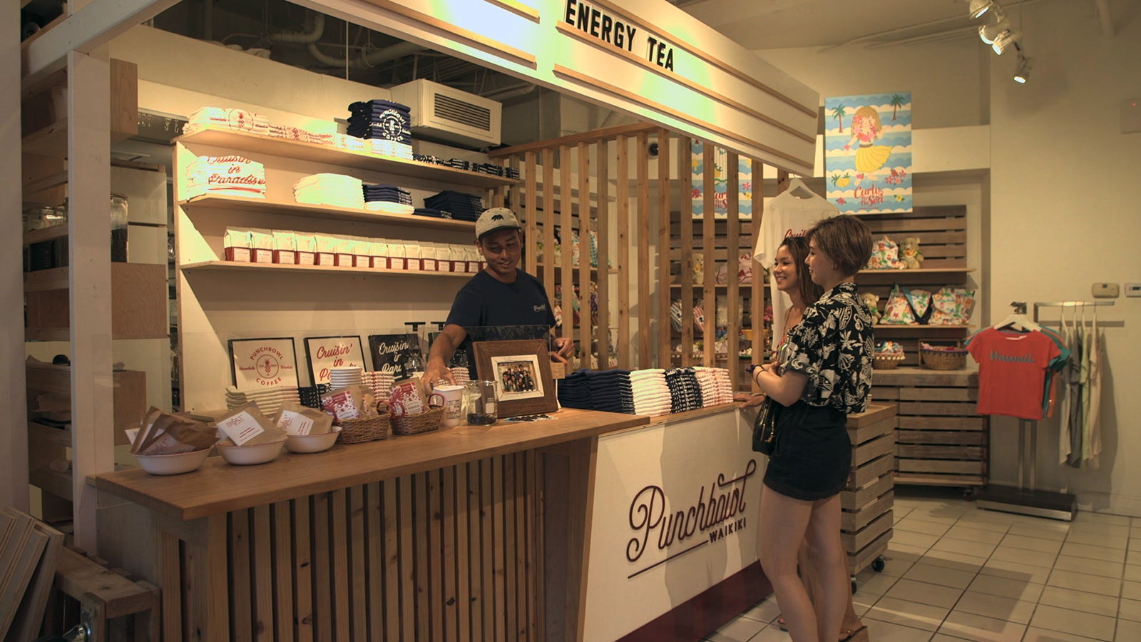 エリック、ミラ、シェリー『TERRACE HOUSE ALOHA STATE』27th WEEK（C）フジテレビ／イースト・エンタテインメント