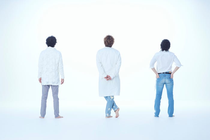 稲垣吾郎、香取慎吾、草なぎ剛(C)AbemaTV