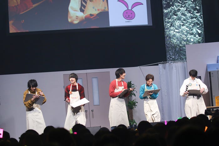 「目隠し絵描き歌」は難易度高すぎた!?/Photo by Kenichi Sasamori