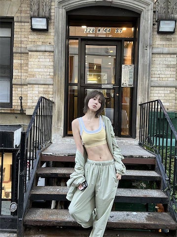 「腹筋すごい」LE SSERAFIM 宮脇咲良、鍛え上げられた"美ボディ"を堂々披露「カッコいい」