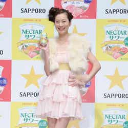 「ネクターサワー」広告出演モデル梅澤レナ