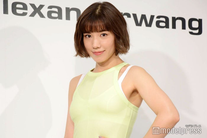 仲里依紗 プードルヘアにイメチェン 東京独身男子 クランクアップ モデルプレス