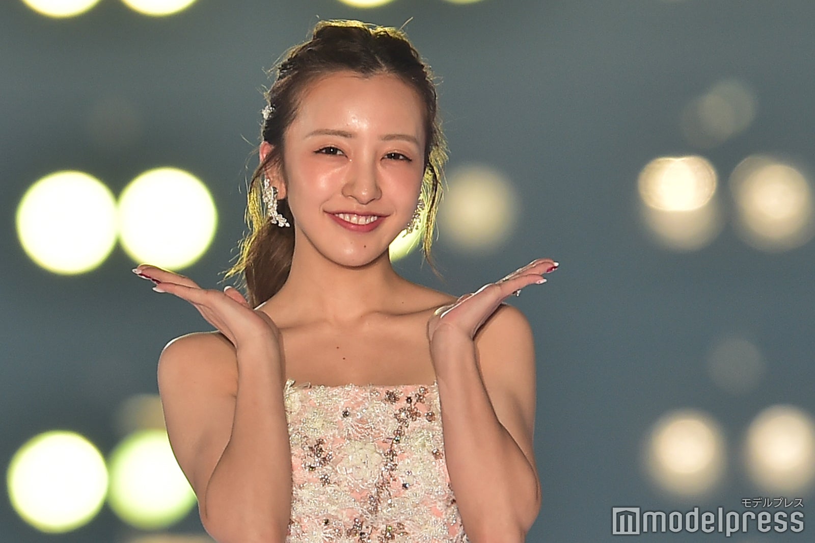 板野友美（C）モデルプレス