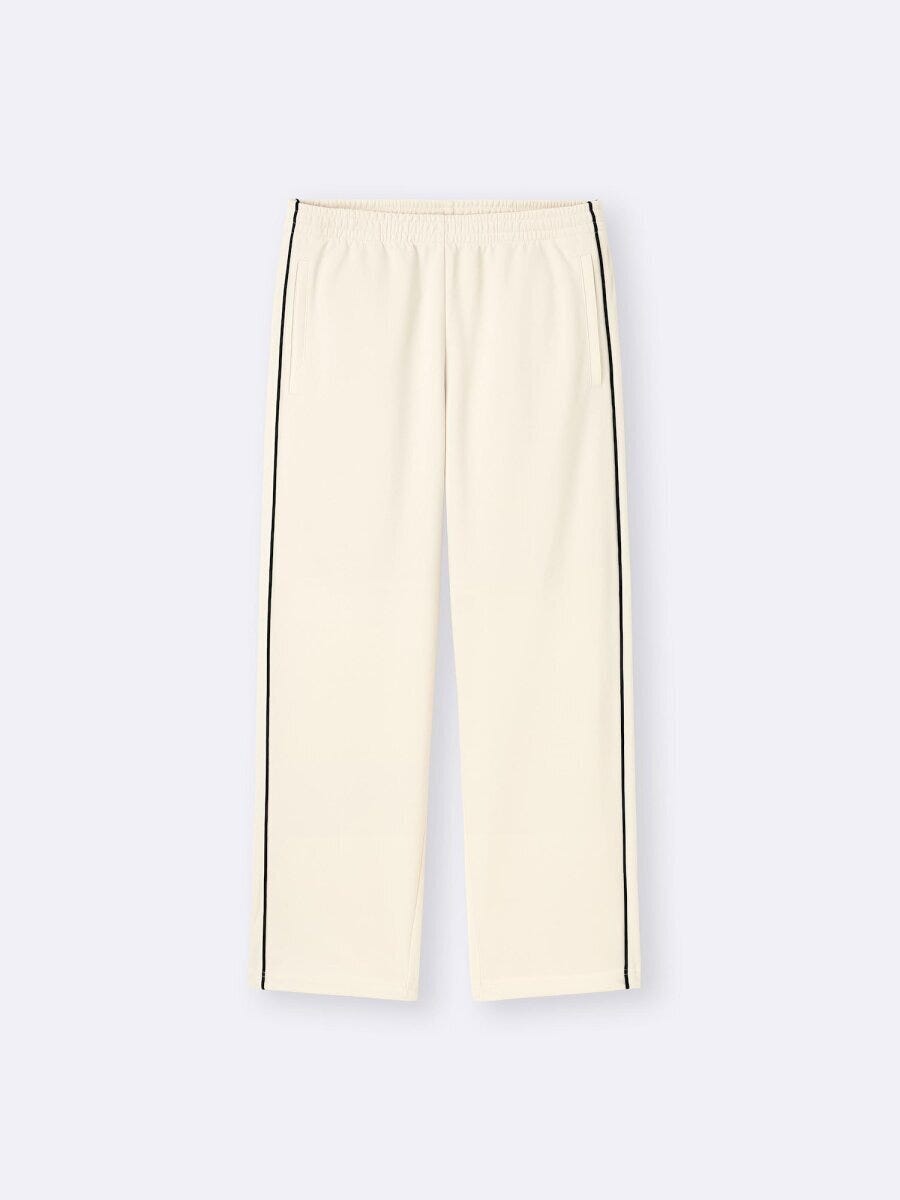 GUのトラックパンツ