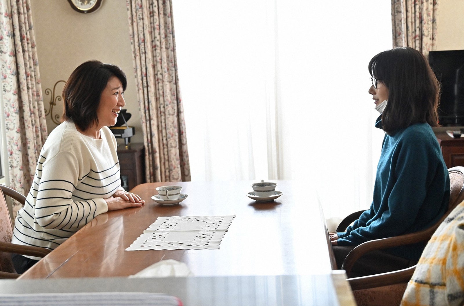 松下由樹、波瑠／「G線上のあなたと私」第9話より（C）TBS