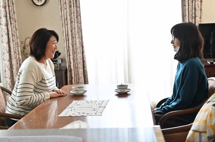 松下由樹、波瑠/「G線上のあなたと私」第9話より(C)TBS