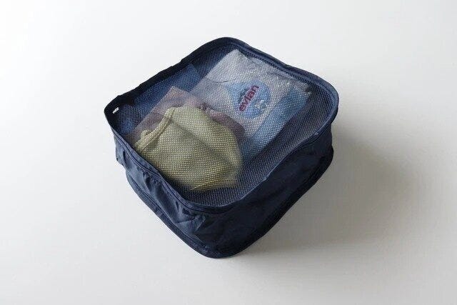 ダイソー トラベル収納ケース(折りたたみ、ネイビー、20.5cm×20.5cm×10cm) ダイソー トラベル収納ケース(折りたたみ、ネイビー、20.5cm×20.5cm×10cm)