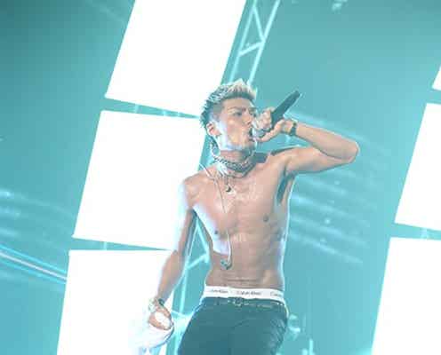 EXILE SHOKICHI「ヤバい!」 上裸で熱狂パフォーマンス