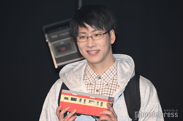 陣(C)モデルプレス