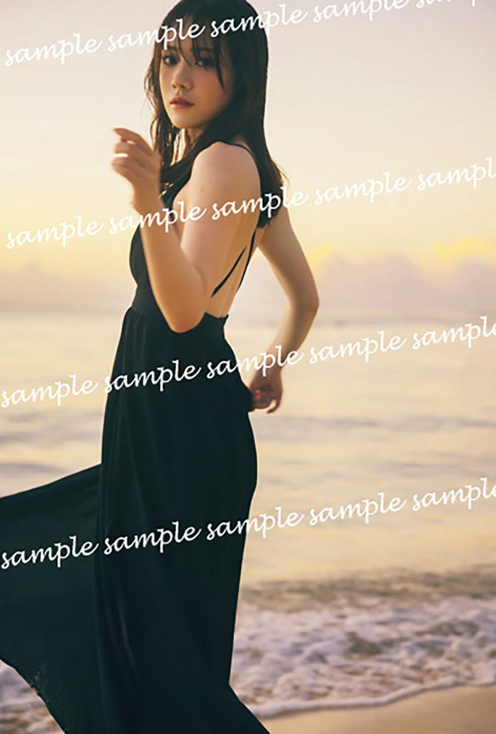 田村真佑/コーチャンフォー購入特典ポストカード(撮影:藤原宏)