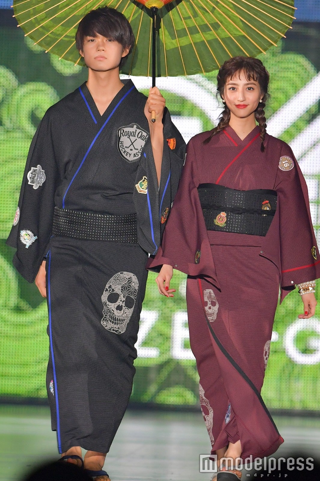 佐野勇斗、堀田茜（C）モデルプレス