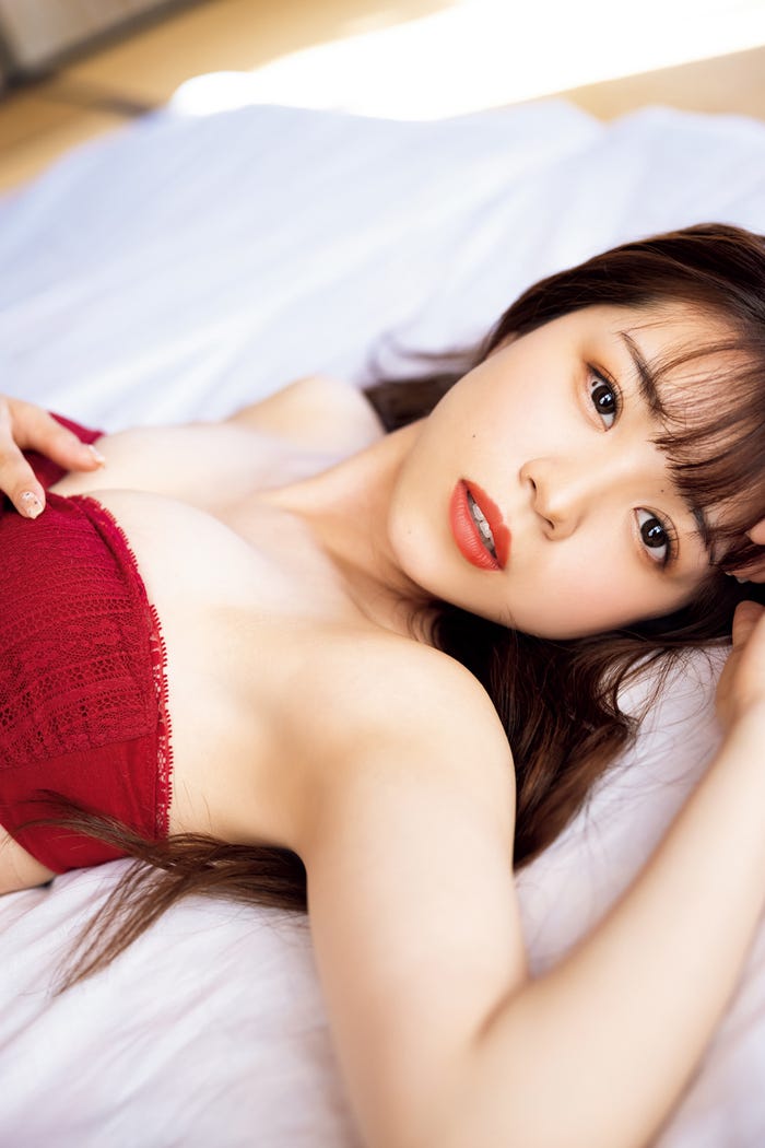 貞野遥香(C)田中智久、光文社