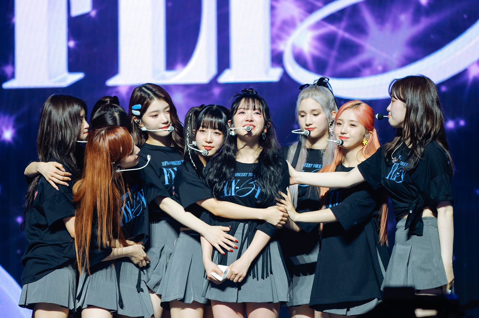 Kep1er、初のアリーナツアー開幕 ファンからのサプライズにメンバー感涙