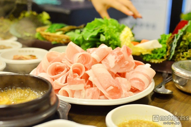 有機野菜が盛りだくさんのサンパッ定食