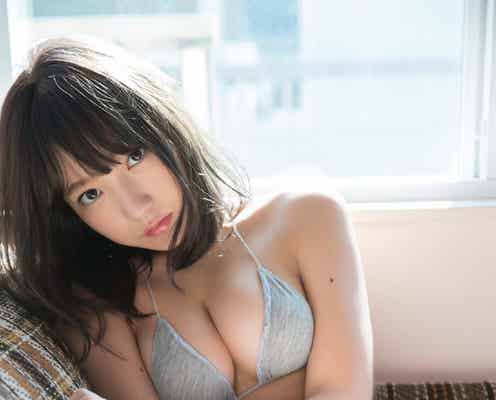 “プロフェッショナルロリ巨乳”夢アド京佳の真骨頂 ビキニ&SEXY衣装もたっぷり
