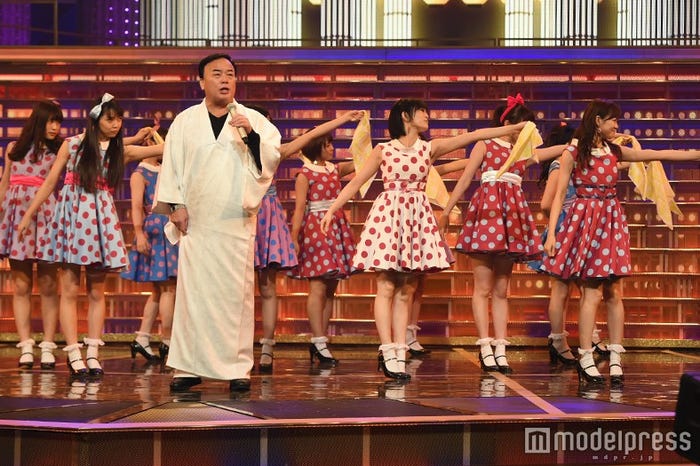 細川たかし×NMB48のスペシャルコラボレーション(C)モデルプレス