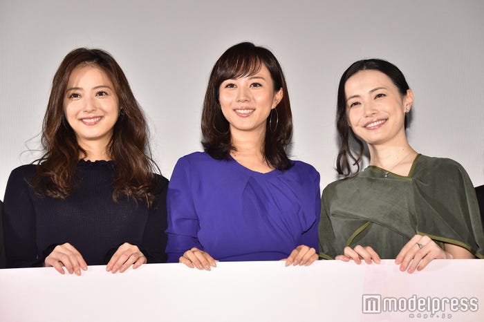 佐々木希、比嘉愛未、ミムラ(C)モデルプレス