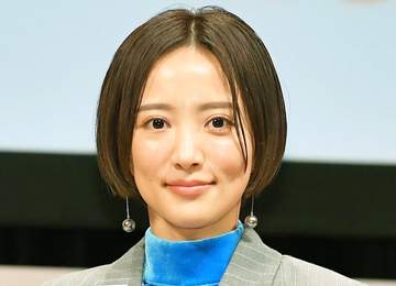 「誰か分からなかった！」2児ママになったショート髪美人女優37歳の現在に驚き続々「いい女すぎる♥」