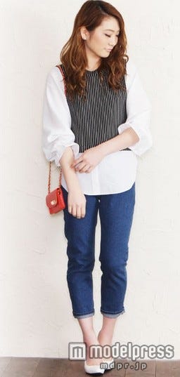 ストライプフェイクレイヤードトップス「REAL STYLE」3,580円(税込)