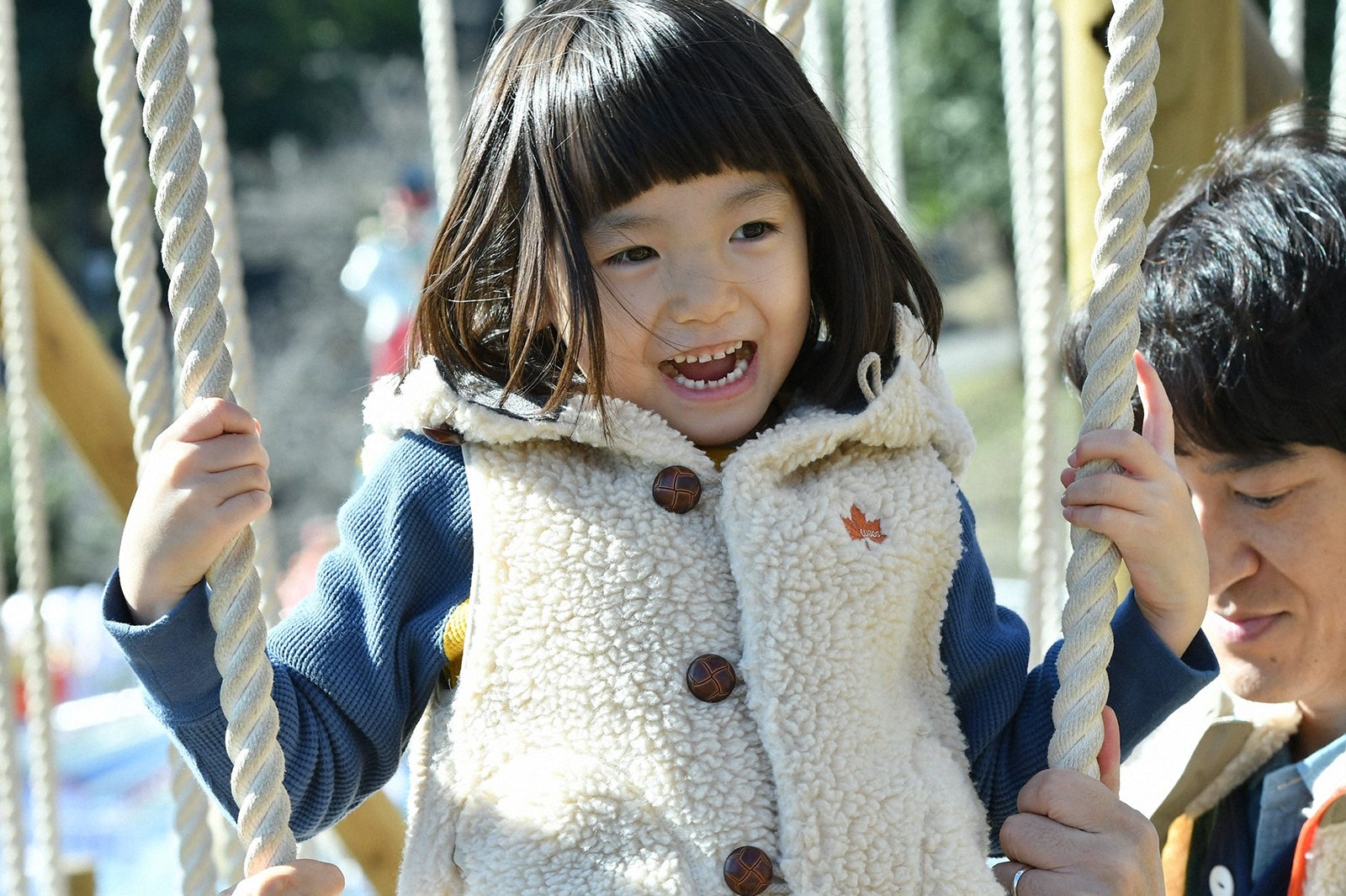 稲垣来泉、田中直樹／「砂の塔～知りすぎた隣人」第9話より（C）TBS